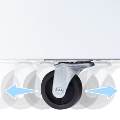 Tủ có trang bị bánh xe thuận tiện cho việc di chuyển tủ