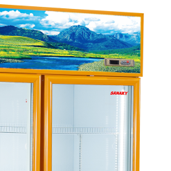Mặt trên tủ mát Sanaky VH-1209HPA 1100 lít